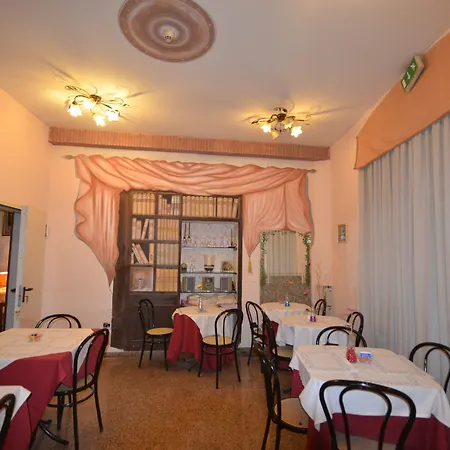 Hotel Leonardo-3